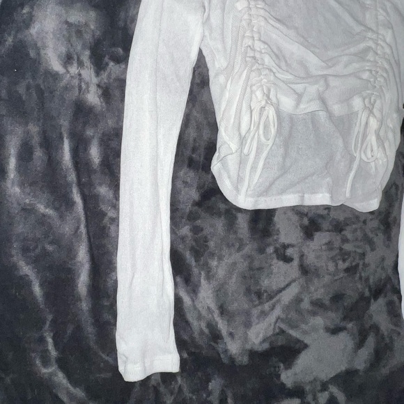 Princess Polly Zoey Sheer Top Size 2 - Picture 9 of 16